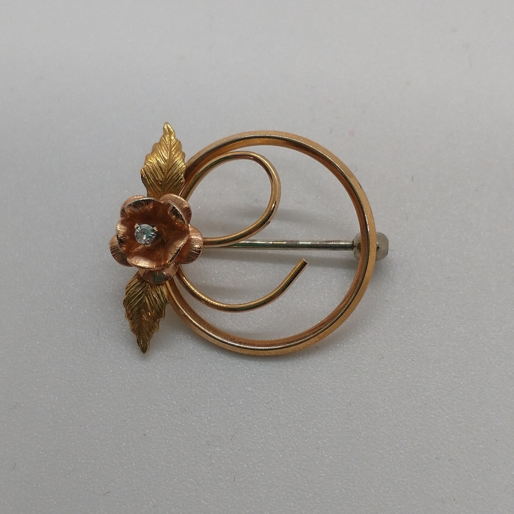 Mini Baby Flower Brooch Pin